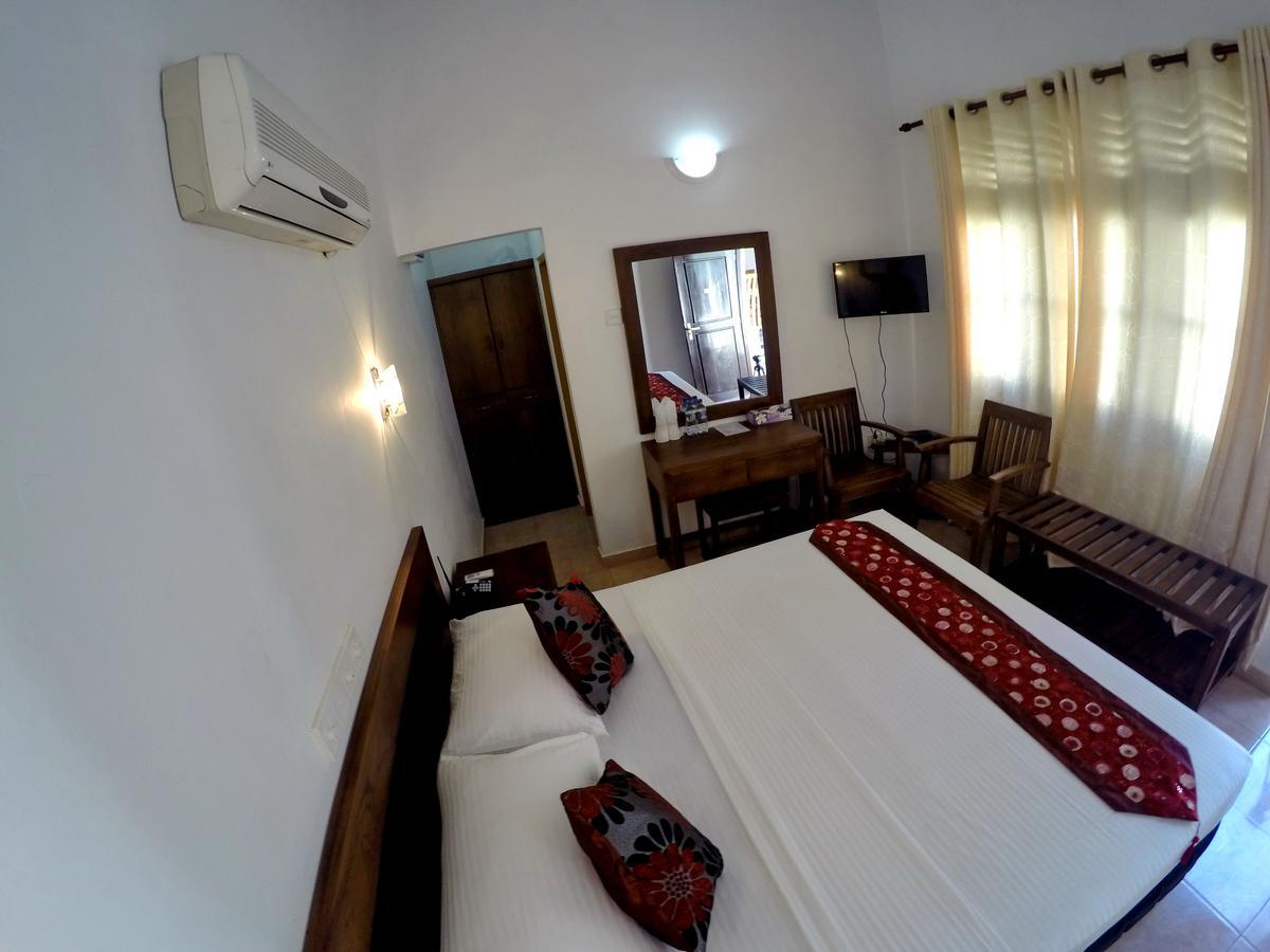 Ramon Beach Resort Ambalangoda  Exteriör bild