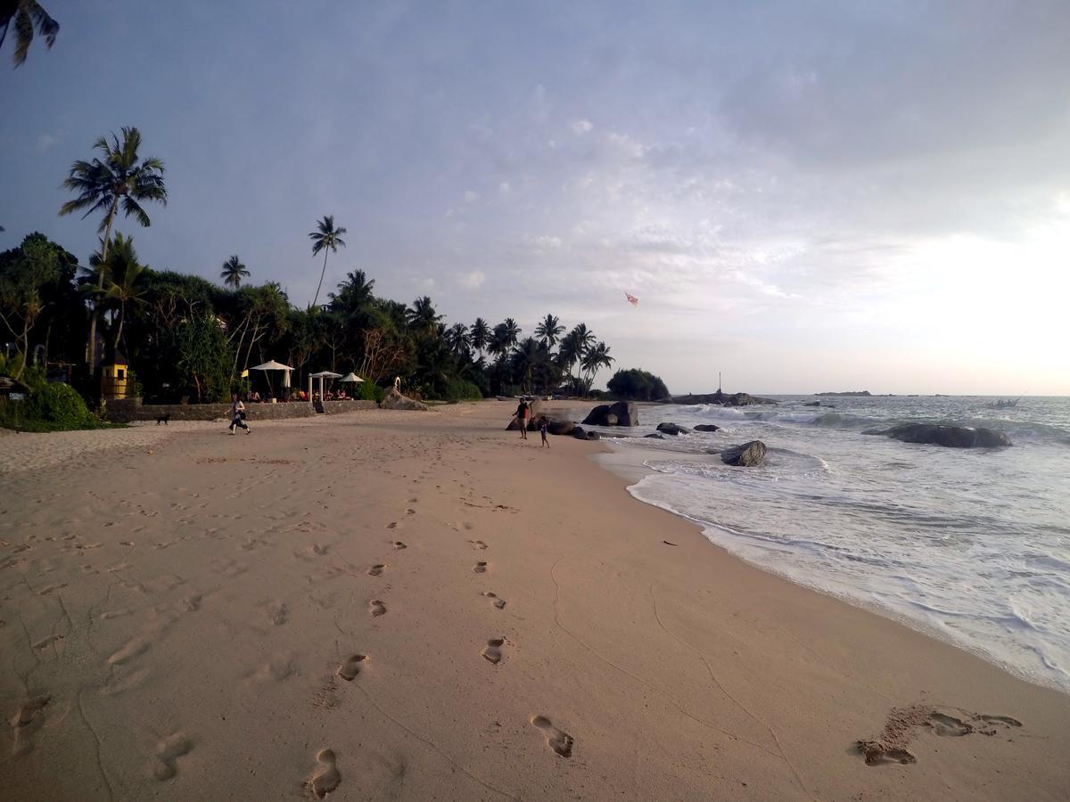 Ramon Beach Resort Ambalangoda  Exteriör bild