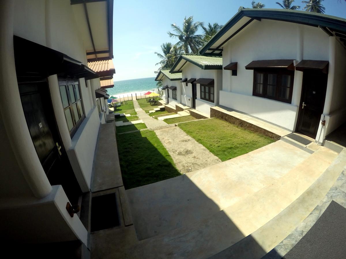 Ramon Beach Resort Ambalangoda  Exteriör bild