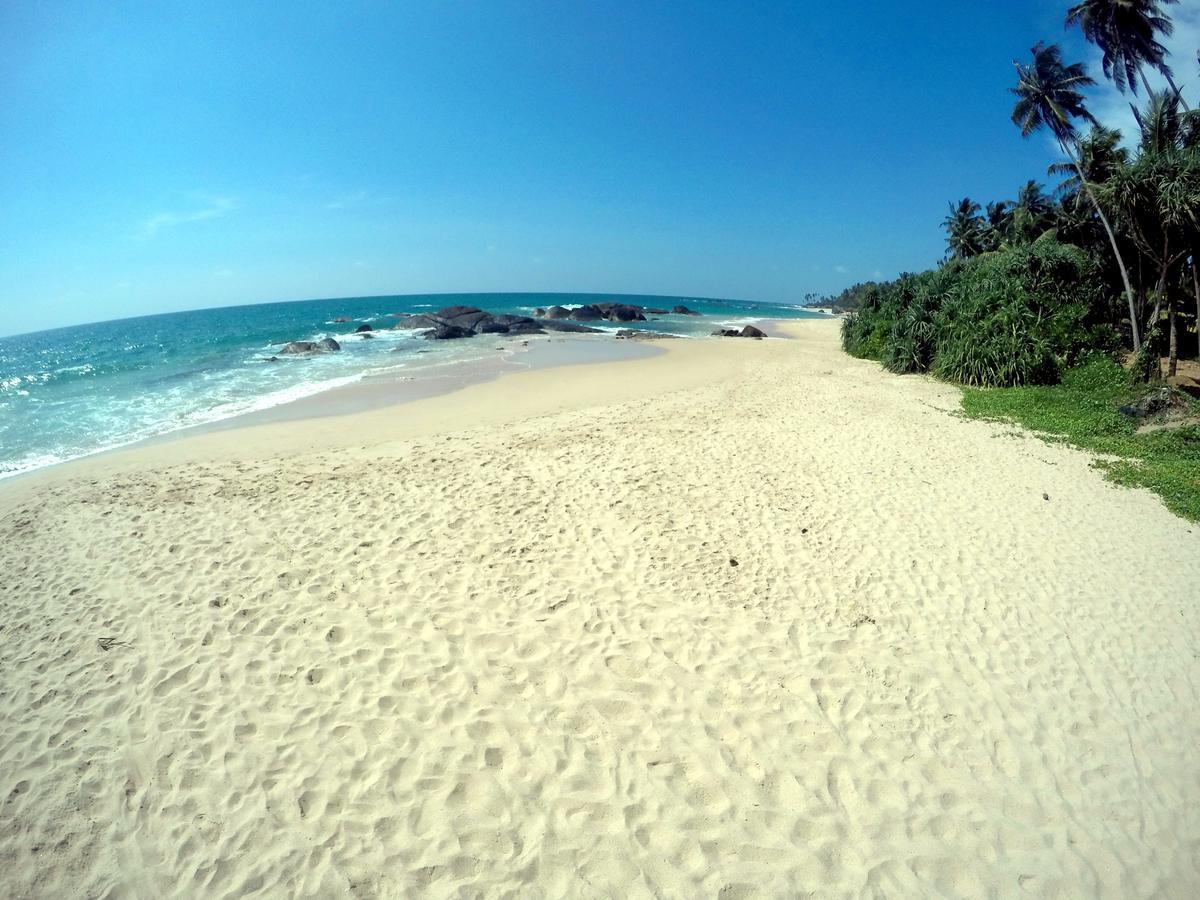 Ramon Beach Resort Ambalangoda  Exteriör bild