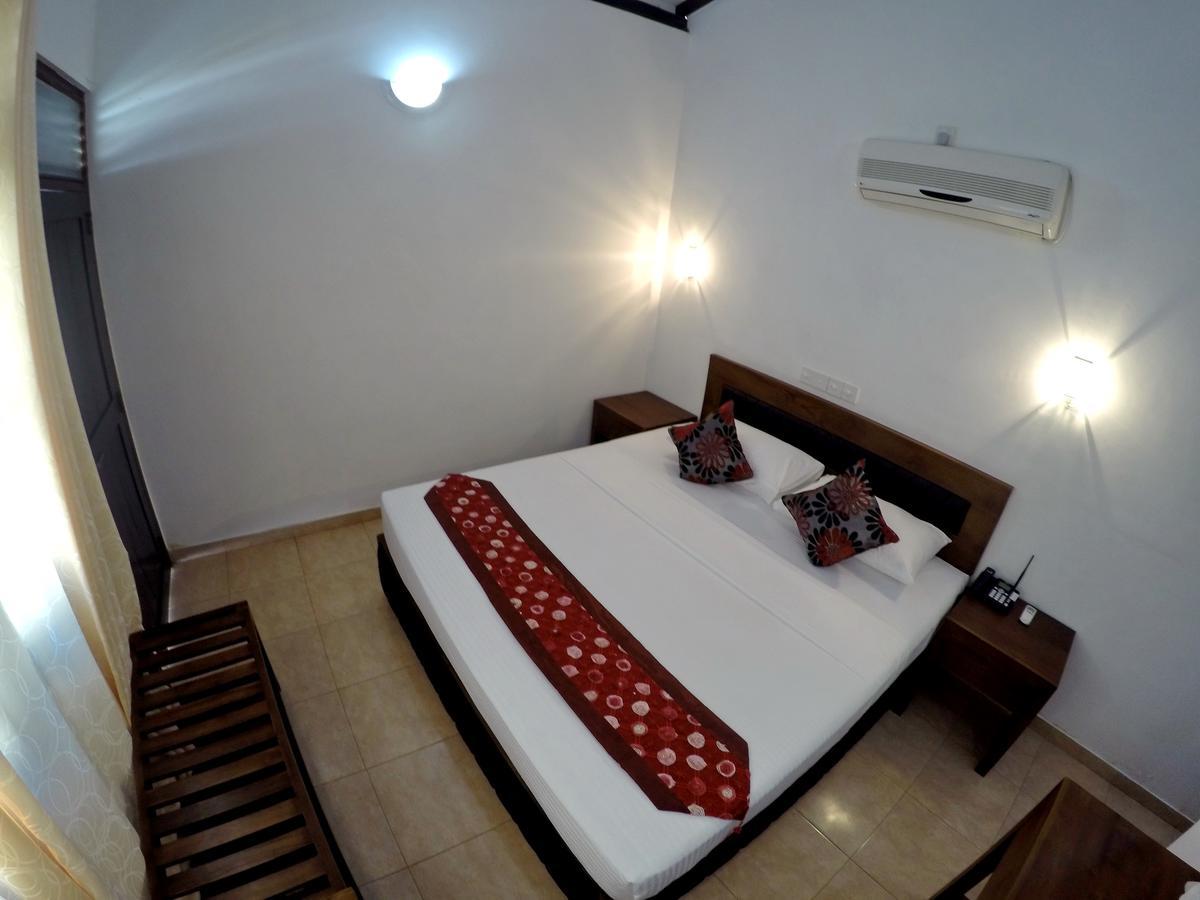 Ramon Beach Resort Ambalangoda  Exteriör bild
