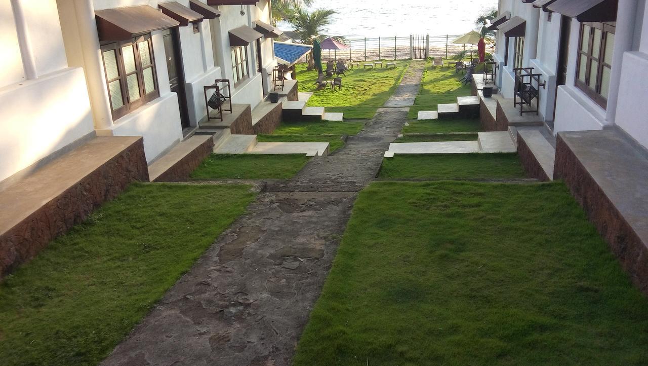 Ramon Beach Resort Ambalangoda  Exteriör bild