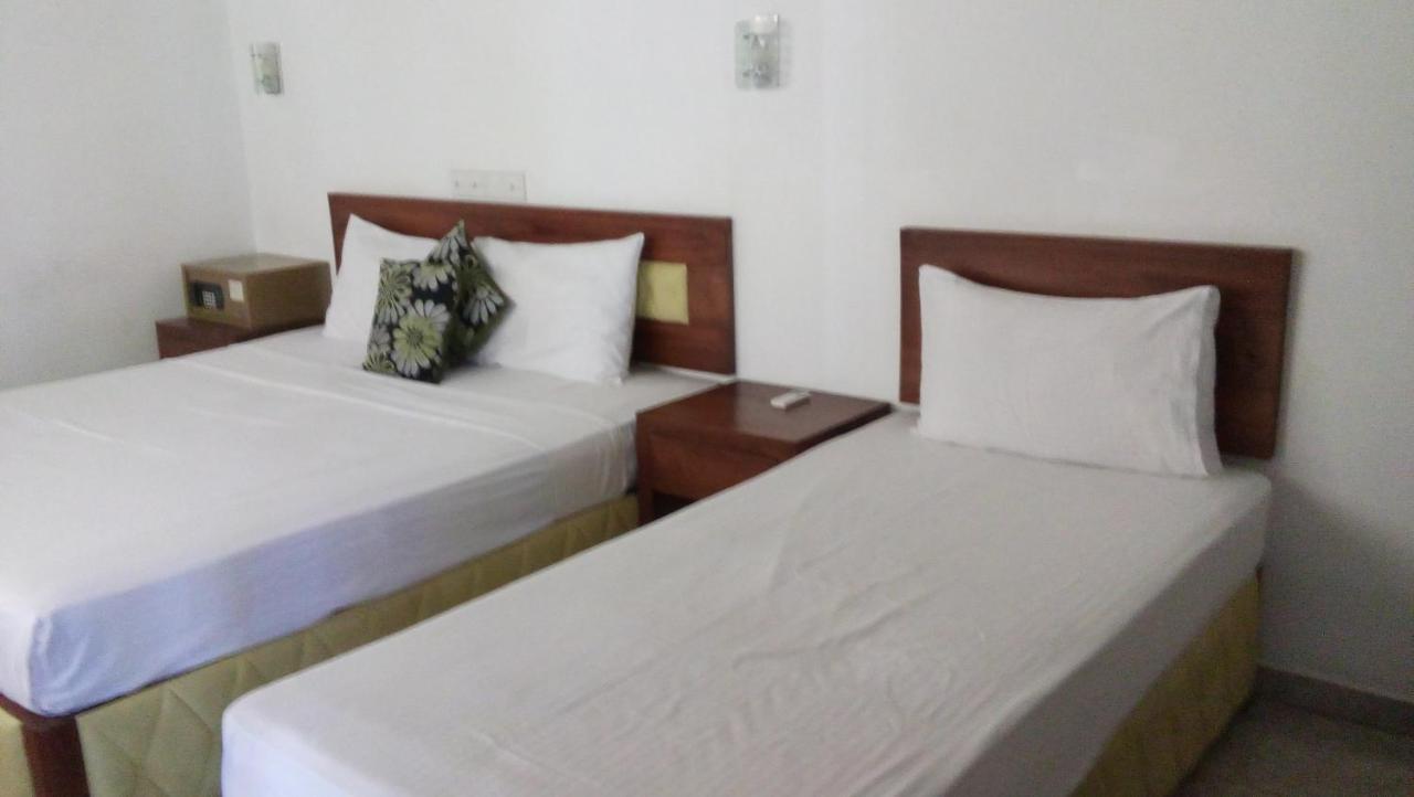 Ramon Beach Resort Ambalangoda  Exteriör bild